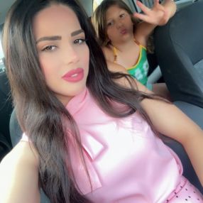 Enache Daniela, Familie în Constanța
