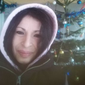 Elena, Babysitter în Brănești