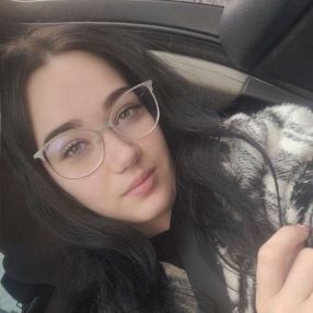 Raluca, Babysitter în Cugir