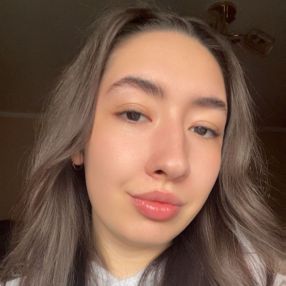 Paula, Babysitter în Baia Mare