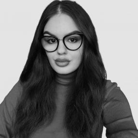 Anda, Babysitter in Oradea