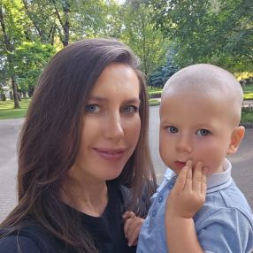 Simona, Family in Bistrița