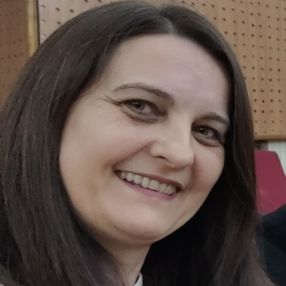 Mariana, Babysitter în Pașcani