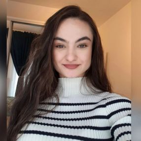 Anamaria, Babysitter in București