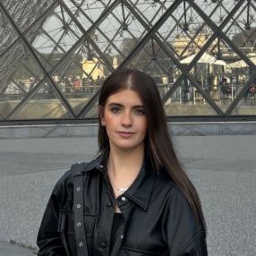 Alexandra, Babysitter in Cluj-Napoca