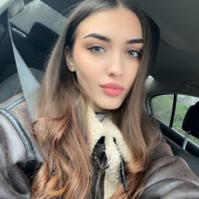 Angelica, Babysitter în Mamaia-Sat