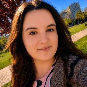 Ela-Miruna, Babysitter in Constanța