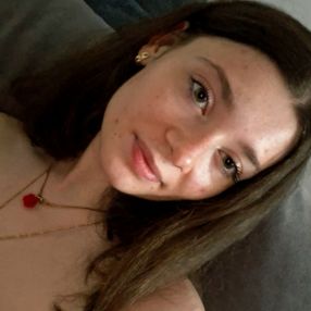 Alexandra, Babysitter în Timișoara