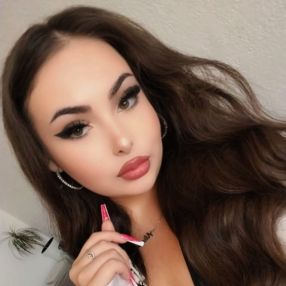 Alisia Ioana, Babysitter in Cisnădie