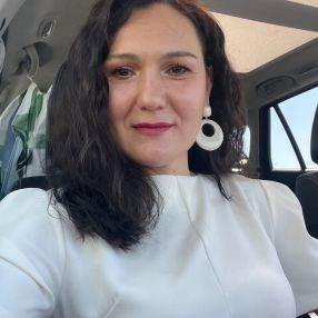 Simona, Babysitter în Râmnicu Sărat
