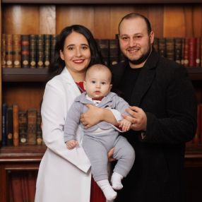 Cristina Mihaela, Family in Iași