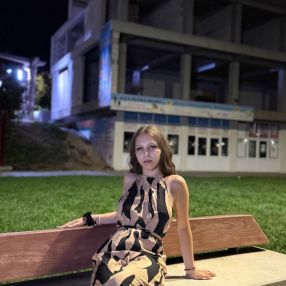 Andreea, Babysitter în Sighișoara
