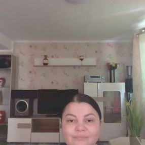 Oana, Babysitter în Bragadiru