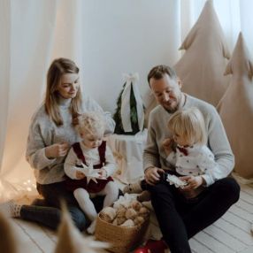 Diana, Family in Iași