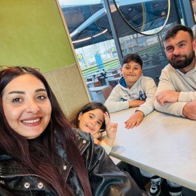 Daniela, Familie în Bacău