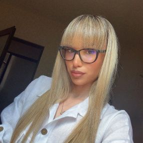 Alexia, Babysitter in Iași