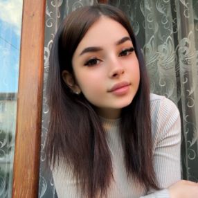 Ana Maria, Babysitter în Onești
