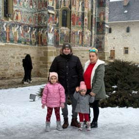 Ionela, Familie în Piatra Neamț