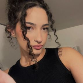 Patricia, Babysitter în Oradea