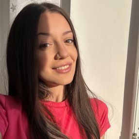 Oana Karina, Babysitter în Berceni