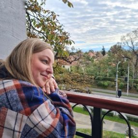 Lidia, Babysitter în Iași