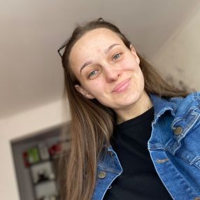 Elisa, Babysitter în Baciu