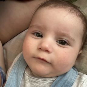 Cristina, Familie în Popești-Leordeni